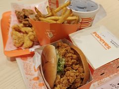 -Popeyes炸鸡·汉堡·奶昔(五角场万达店)
