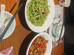 -黄泥岗·地道湖北菜(奥特莱斯店)