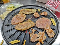 -胡悦里韩式烤肉(芝罘万达广场店)
