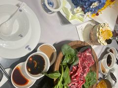 -红鼎豆捞·非遗鲍皇汤火锅(宝丰路店)