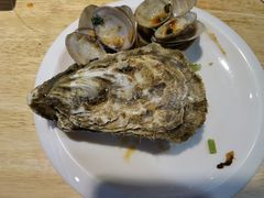 压锅生蚝-亦庄碳烧鸽子王串吧