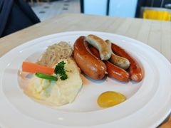 -LENBACH兰巴赫西餐啤酒坊(大连东港店)