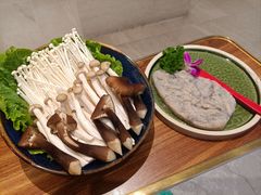 -品也·鲍鱼鸡火锅(皇庭广场店)
