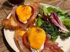 -Common Table · Brunch & Coffee