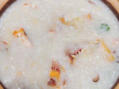 -何氏海产海鲜餐厅(体育中心店)