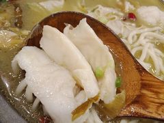 -周鱼小馆石锅酸菜鱼(活力汇店)