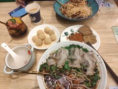-贵凤凰贵州米粉(五道口店)