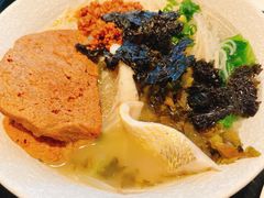 -上海漕河泾万丽酒店