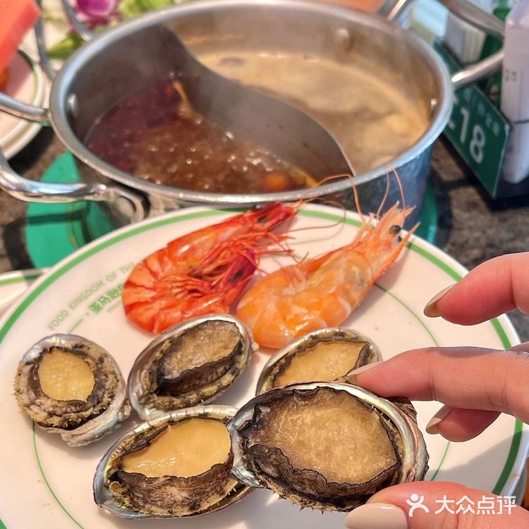 武汉的！唯一一家吃过至少十次以上的自助……