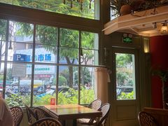 -玛格萝妮比萨屋(陆家浜路店)