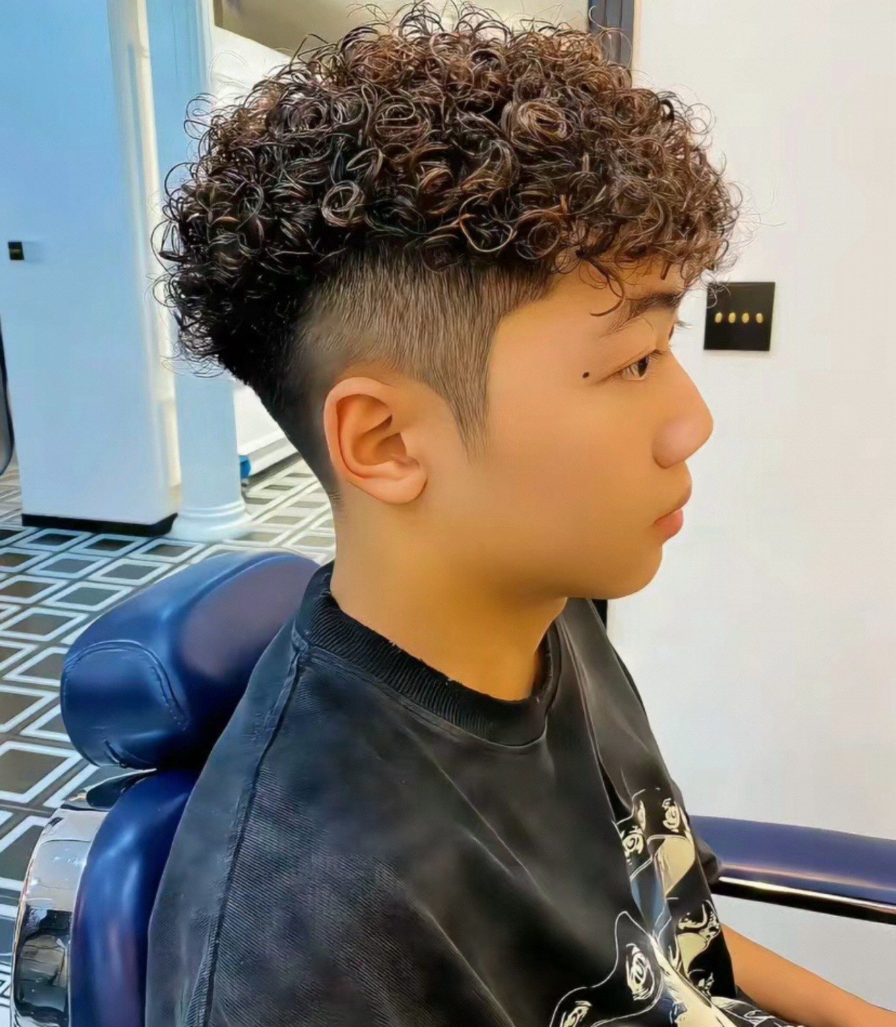 男士羊毛卷烫发