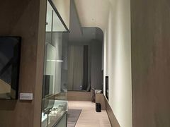 -上海虹桥中心爱琴海亚朵S酒店