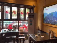 -富正毅三下锅·湘西韵味(天门山索道店)