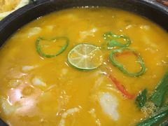 -香巴拉云南餐厅(华莱坞店)