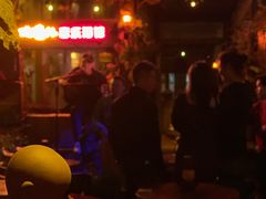 -城墙外BAR