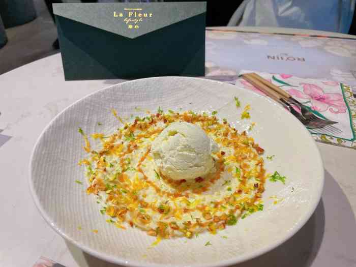 la fleur用心(南开大悦城店)-"放暑假喽[微笑]必须跟小伙伴们出来逛吃