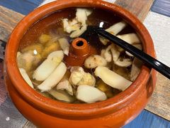 汽锅鸡-滇越乘象云南餐厅(豆各庄店)