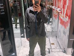 -lululemon(上海浦东IFC店)