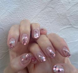 -LISSOM莉森 Nail ·美甲美睫原创定制店