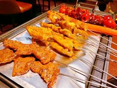 -曼听小寨海鲜烧烤·大连辣炒大王(盖州街店)