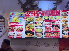 -雪乡人家东北菜·铁锅炖一切(高斯路店)