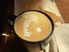 -星巴克臻选(湖滨道店)