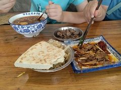 -清真马杰山牛肉汤馆