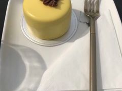 -UNI UNI(环亚凯瑟琳店)