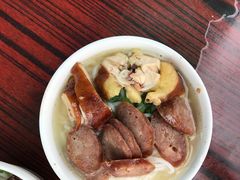 桂花肠拼油鸡濑粉-香辉食馆(新兴路店)