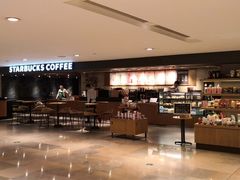 -星巴克(静安嘉里中心B2店)
