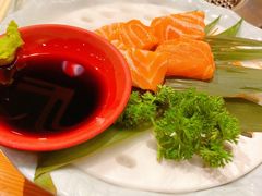 生吃三文鱼-梦山水日本烧肉(五四广场店)