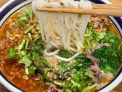 -云阿蛮云南生烫牛肉米线(奉贤路店)