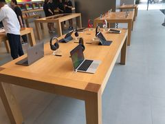-Apple零售店(华贸购物中心店)