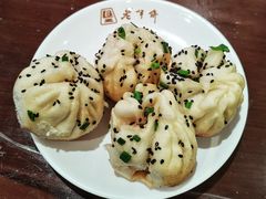 鲜肉生煎-老半斋(福州路店)