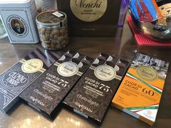 -VENCHI 闻绮(北京国贸商城店)