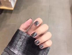 -U mi Nail美甲工作室