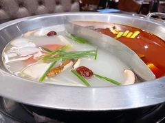 鸳鸯锅底-吴记老锅底麻辣火锅(福州路店)