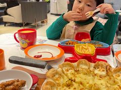 榴莲多多比萨-必胜客(堤口路店)
