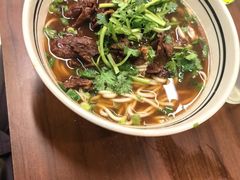 -小马牛肉面·牛骨熬制(南京博物院店)