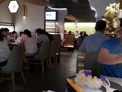 大堂-左庭右院鲜牛肉火锅(浦江欢乐颂店)