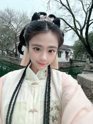 -一揽芳华汉服旗袍体验馆(拙政园店)