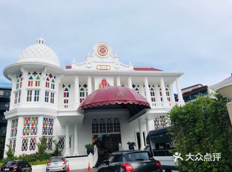 睡4个人都可以，卫浴都是科勒