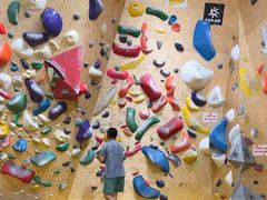 -问山MountQuest攀岩馆