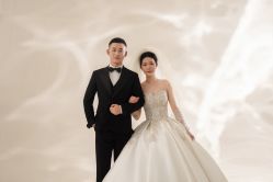 -雪中彩影婚纱摄影·微光艺术中心