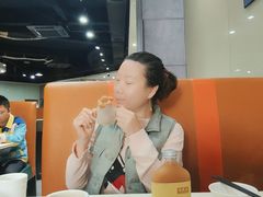 -锦园春香港茶餐厅(西海湾旗舰店)