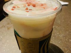 -星巴克臻选(南京金茂览秀城店)