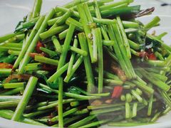 藜蒿炒腊肉-鄱阳湖·江西小炒·瓦罐煨汤(五道口店)