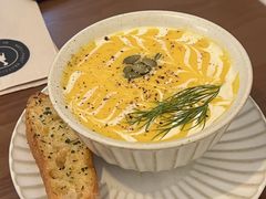 -Mark&Mars Restaurant