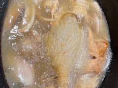 -东椰·海南椰子鸡火锅(朝阳门店)