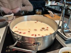 -尚尚仙·酸汤猪手·猪肚鸡火锅(华联万柳购物中心店)